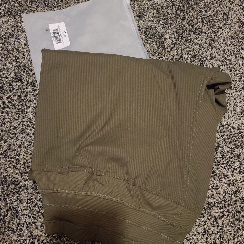 Olive trail joggers